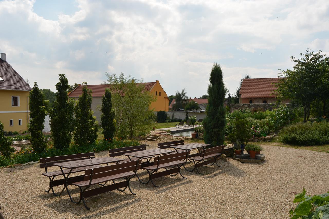 Statek Lunikov Villa Zizice Екстериор снимка